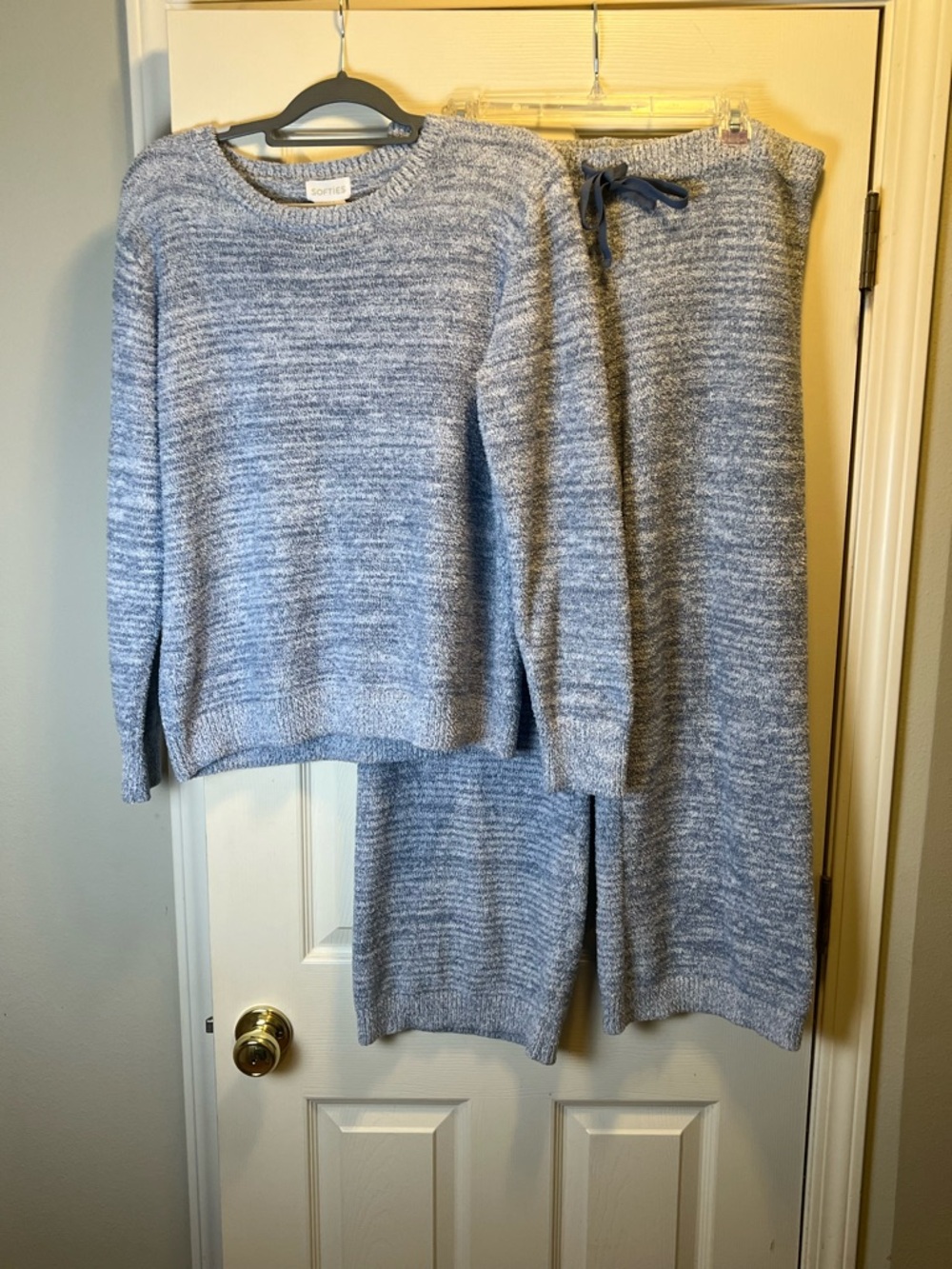 SOFTIES Marshmallow Crew Neck Loungewear Set